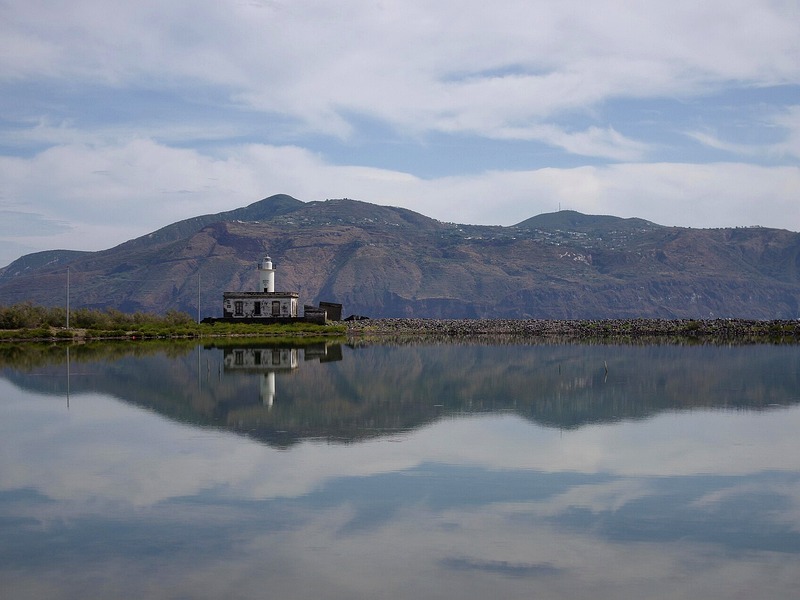 Aeolian Islands private sailing — Salina — the green island